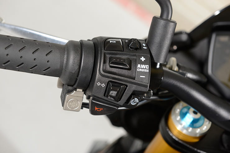 2017 Aprilia Tuono V4 1100