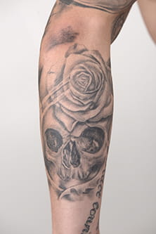 Spur-of-the-moment skull courtesy of Mickey's obsessions