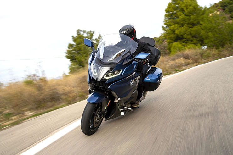 BMW K1600 GT GTL Bagger Grand America Review Price Spec_02