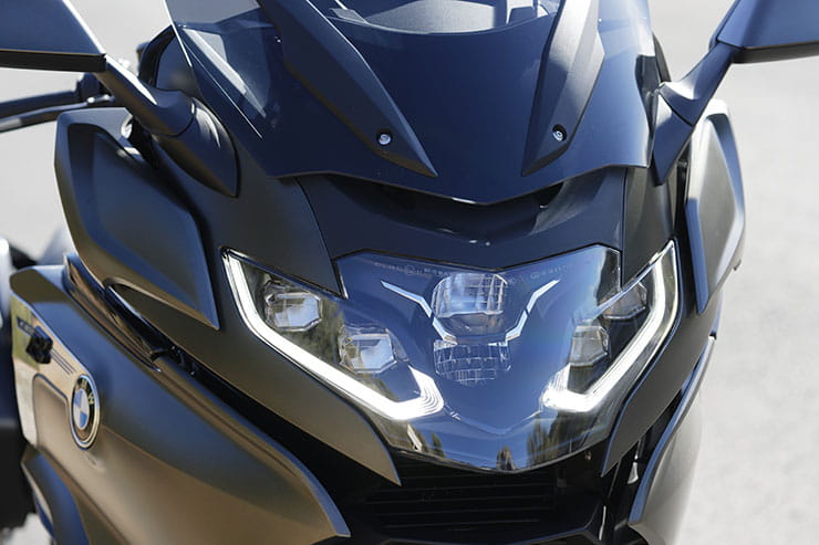 BMW K1600 GT GTL Bagger Grand America Review Price Spec_19