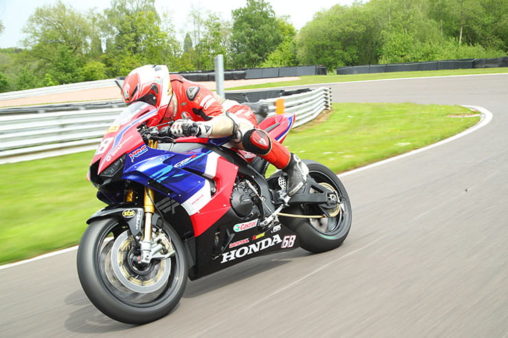 Honda Fireblade Road Superstock Superbike Comparison_120