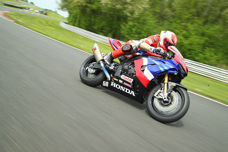 Honda Fireblade Road Superstock Superbike Comparison_122