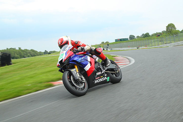 Honda Fireblade Road Superstock Superbike Comparison_184