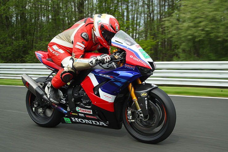 Honda Fireblade Road Superstock Superbike Comparison_204