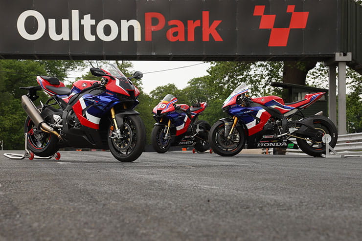 Honda Fireblade Road Superstock Superbike Comparison_267