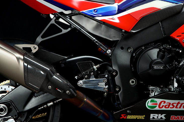 Honda Fireblade Road Superstock Superbike Comparison_270
